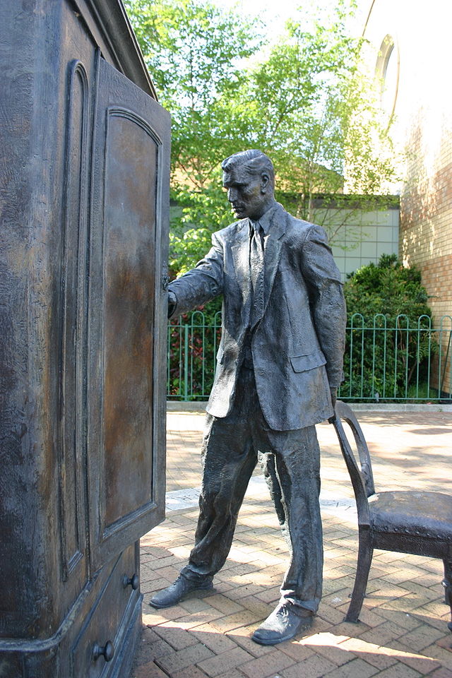 C.S._Lewis,_Belfast